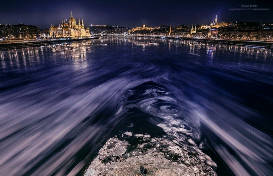 Редкое зрелище: замерзший Дунай